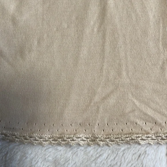 Lauren Ralph Lauren cami, size M - Picture 8 of 9